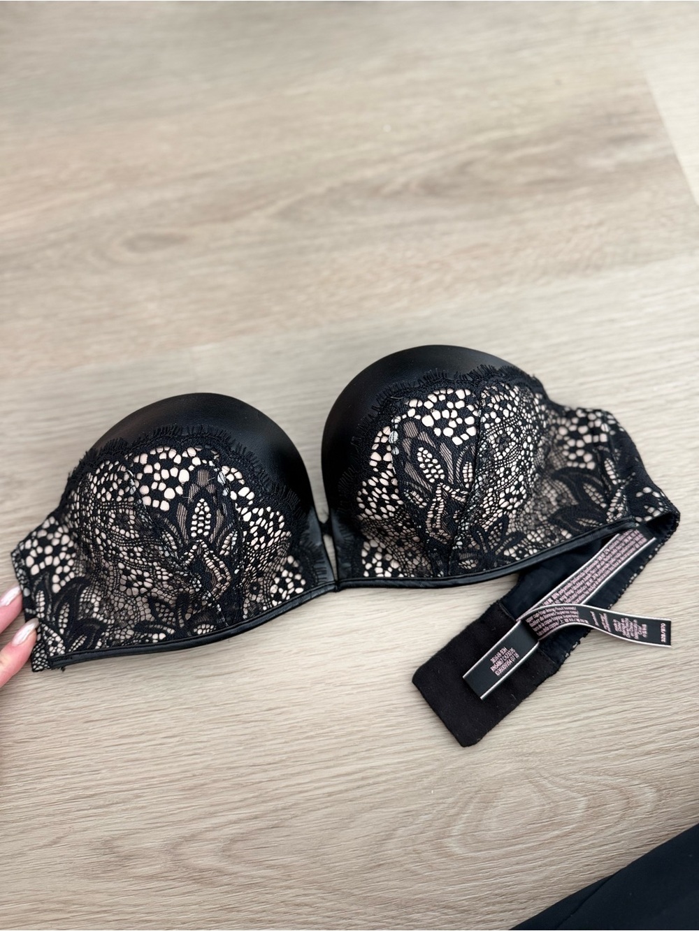 Victoria's Secret Black Lace Strapless Push-Up Bra